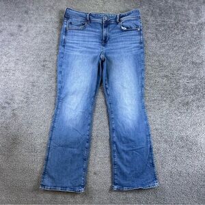 American Eagle Jeans Women's 12 Short Kick Boot Stretch Blue Light Wash Bootcut